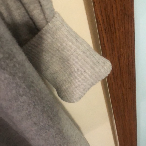 Gray Mesh & Lace sweater, size S - Picture 5 of 7